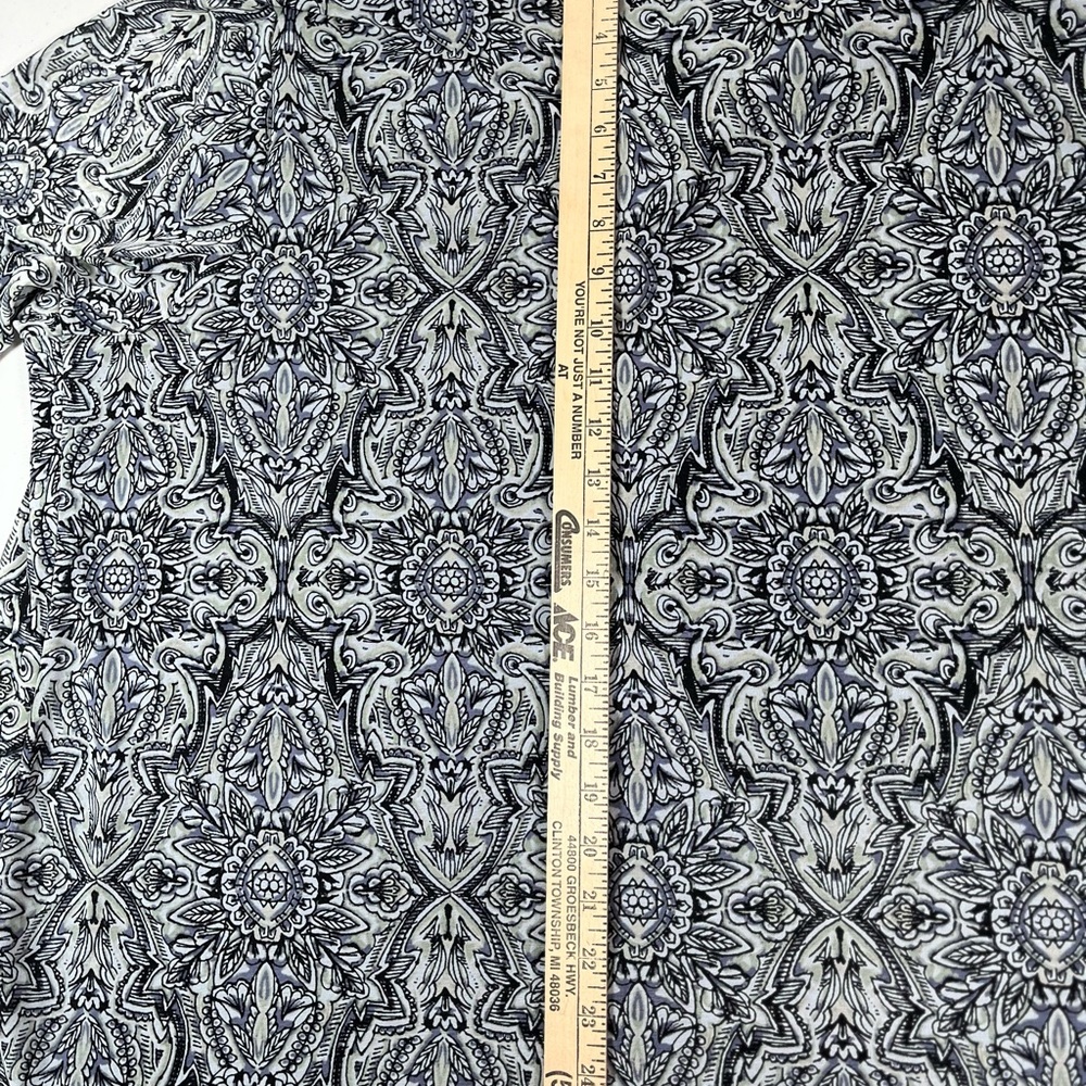 Croft & Barrow Monochrome Paisley Blouse - Picture 9 of 13